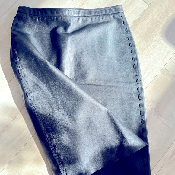 BCBG maxazria - Black real leather lined pencil skirt - Size 0 - Picture 1 of 13